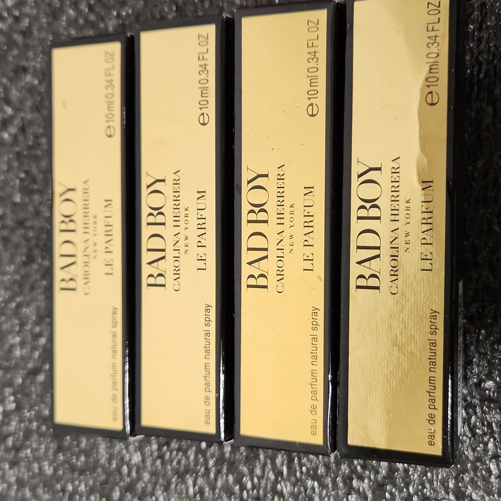Carolina Herrera bad boy mens parfum. 34oz lot of 4